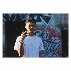 Meet your Posher, Idris