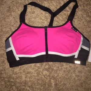 New VSX sports bra. Size34 B