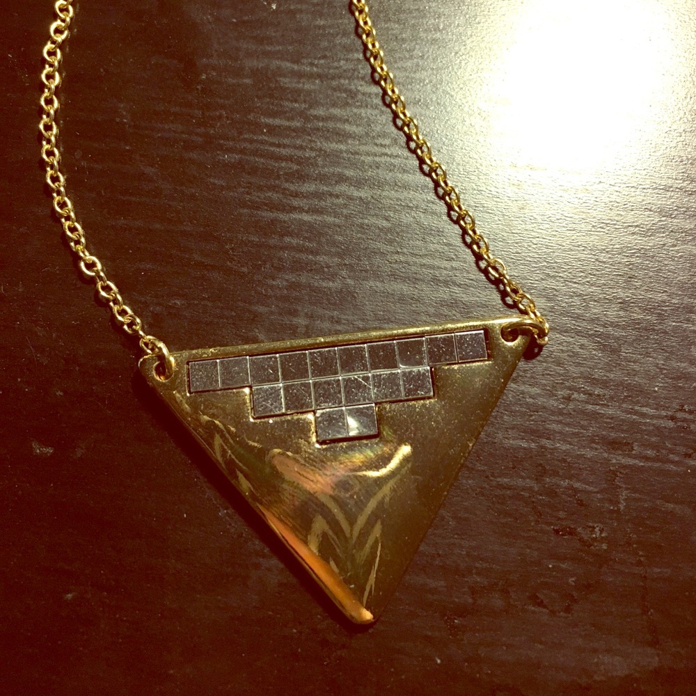 trangle necklace