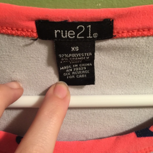 Cute Rue 21 top - Picture 2 of 2