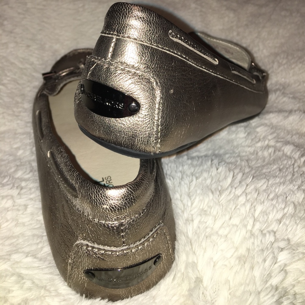 Michael Kors NWOT leather loafers Size 8 1/2