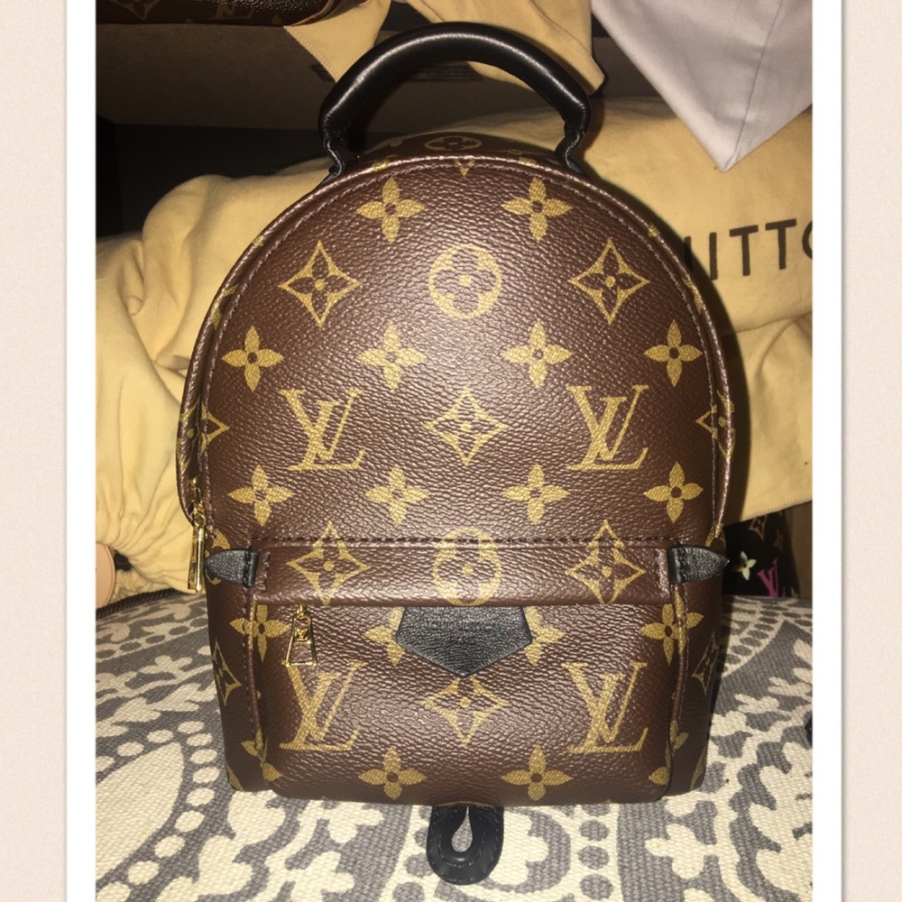***SOLD ON TRADESY*** Louis Vuitton Palm Springs M