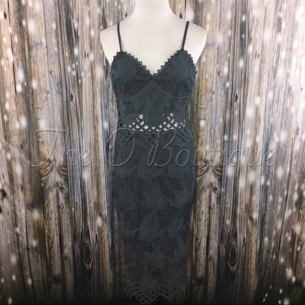 ๐CLEARANCE๐ Charcoal Crochet Lace Midi Dress - Picture 3 of 7