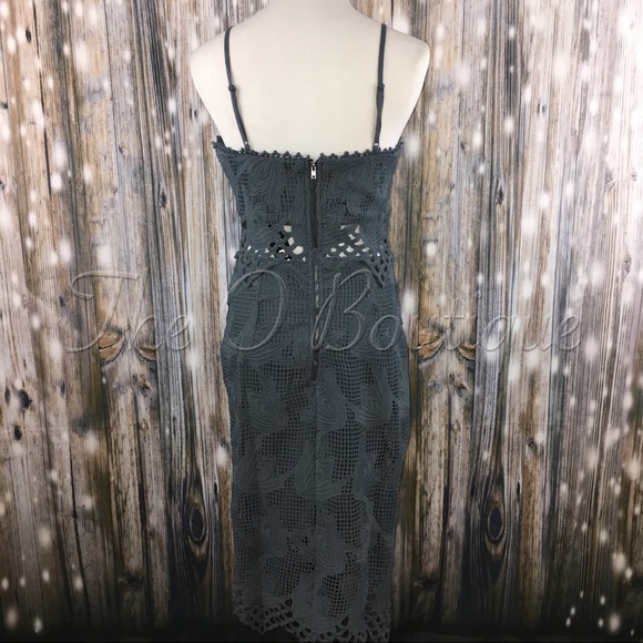 ๐CLEARANCE๐ Charcoal Crochet Lace Midi Dress - Picture 4 of 7