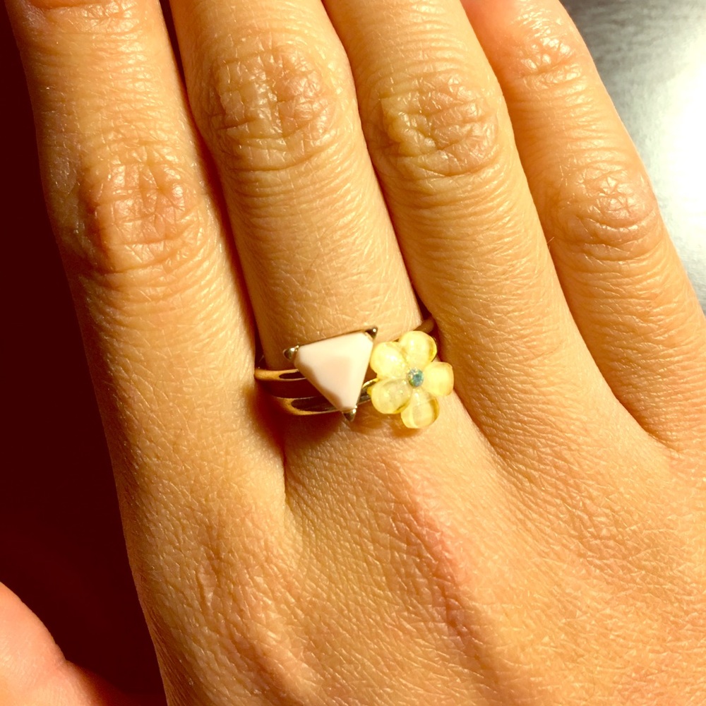 flower and trangle rings（two）