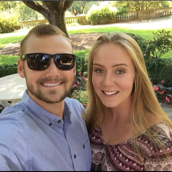 Meet your Posher, Kayla - Picture 1 of 1