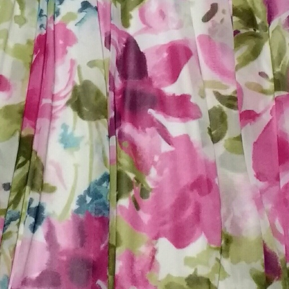 Spring Dress - Picture 3 of 3