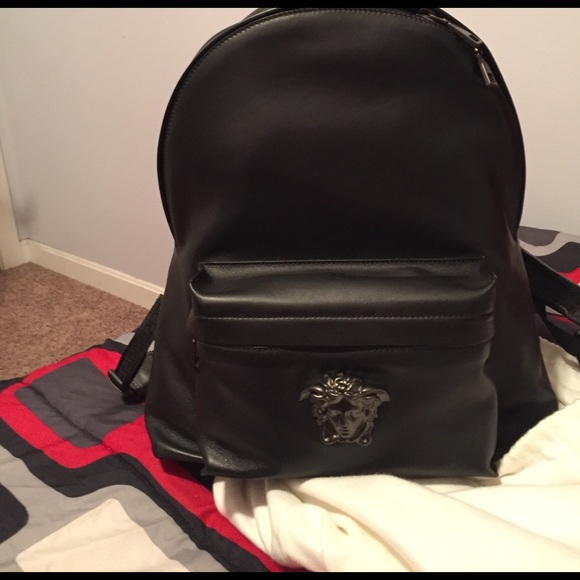 Versace backpack all leather.. 100% authentic - Picture 2 of 2