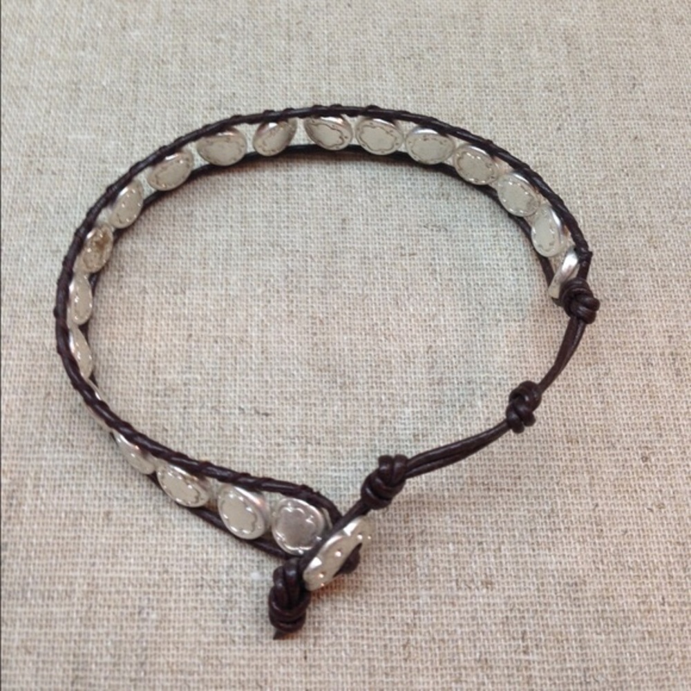 Stella & Dot Like New Scallop Bracelet