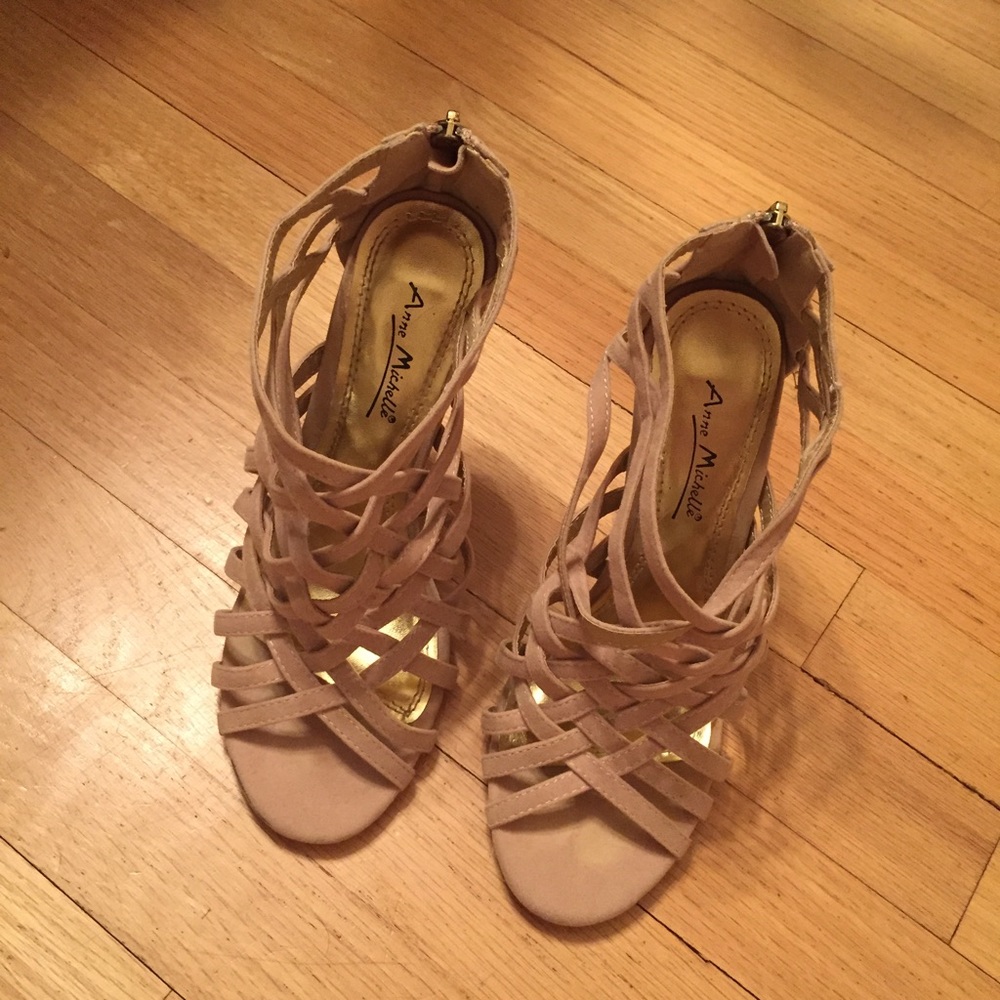 Nude cage heel