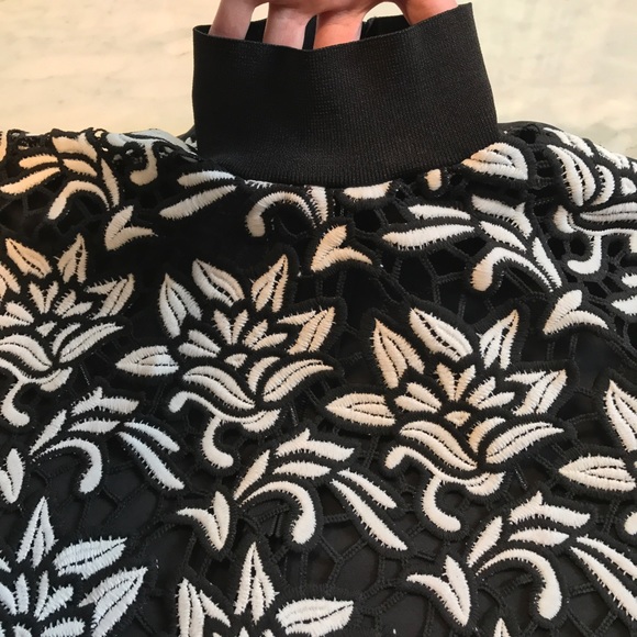 SANDRO Embroidered Lace Top - Brand New w Tags - Picture 3 of 8