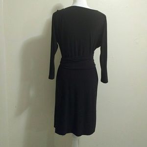 Vince Camuto Dresses - Vince Camuto Sheath Dress Vince Camuto Dresses - Vince Camuto Sheath Dress