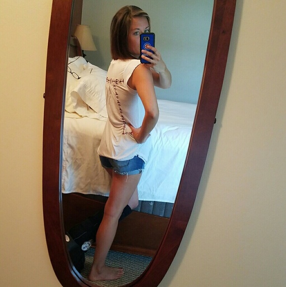 LAST 1 Embroidered Cap Sleeve Top - Picture 4 of 4