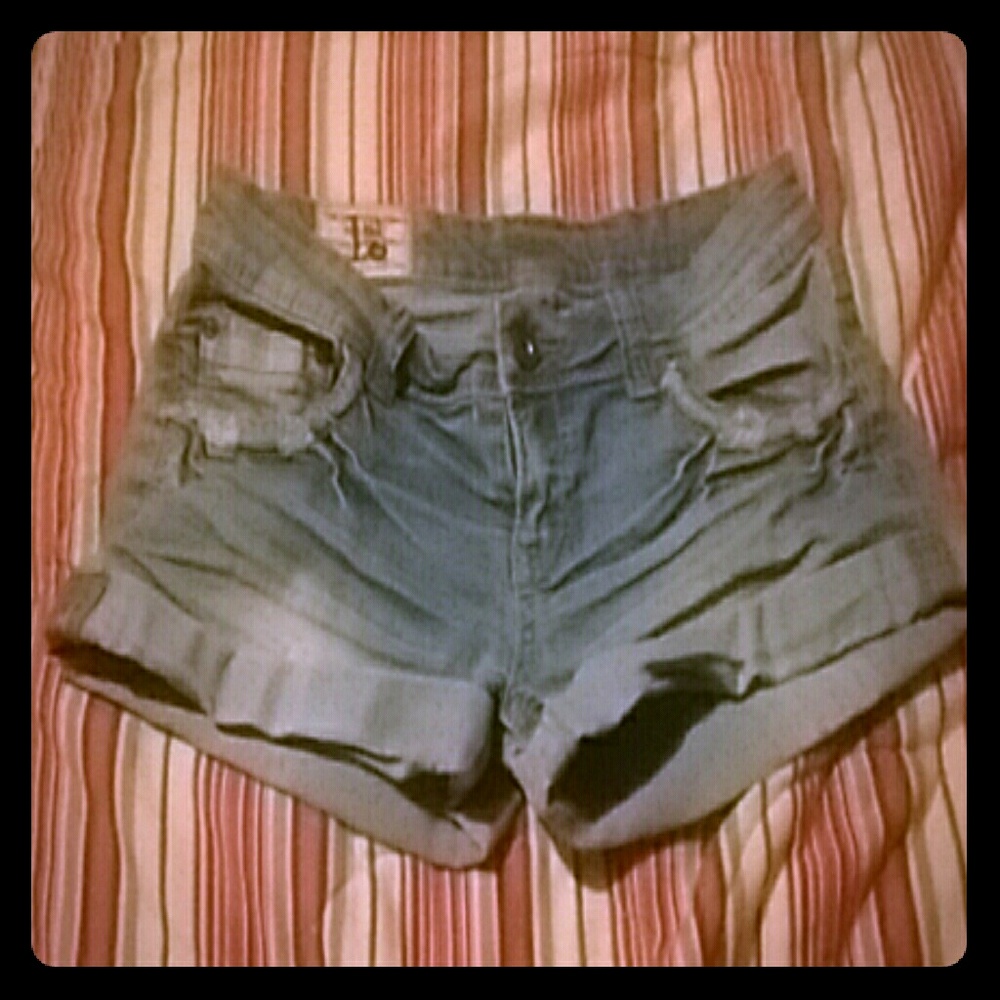 Cuffed Shorts