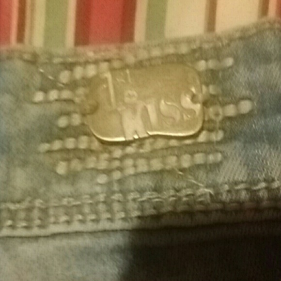 Cuffed Shorts - Picture 4 of 4