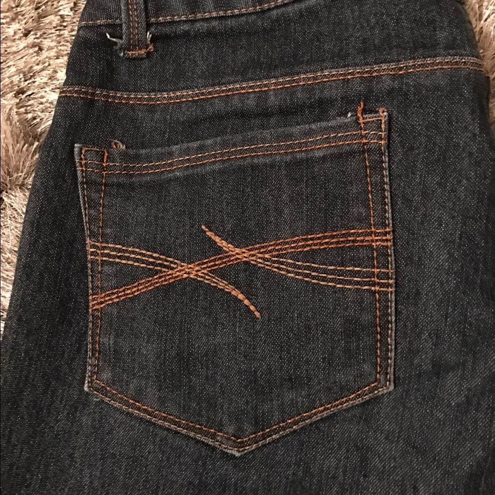 🔴60% OFF 💕WOMAN's STRAIGHT LEG JEANS 💕 - Picture 4 of 7