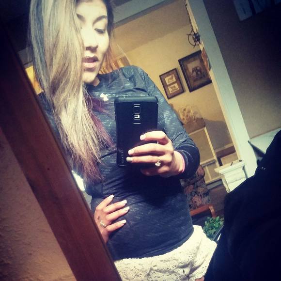 Meet your Posher, Cristina - Picture 1 of 1