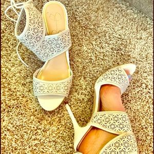 Jessica Simpson lace heels