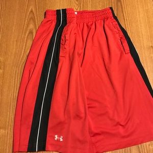 Under Armor Shorts - Red