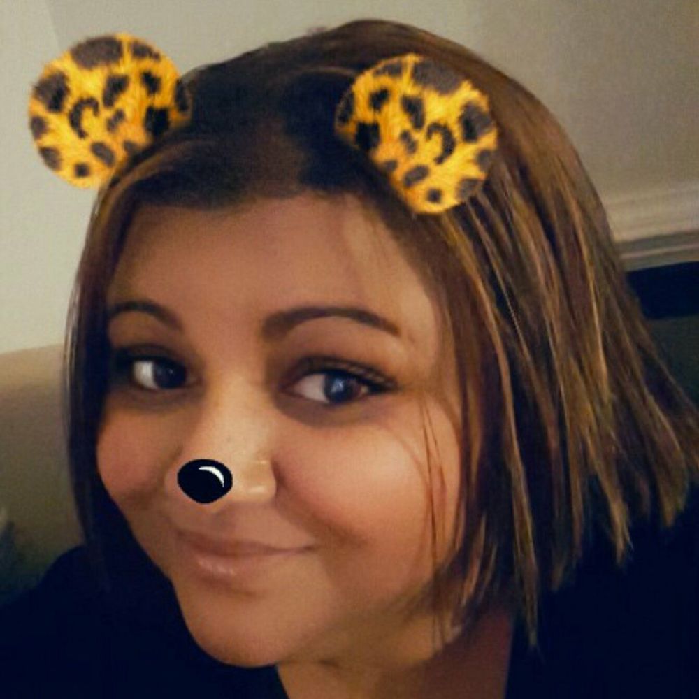 Meet your Posher, Angela