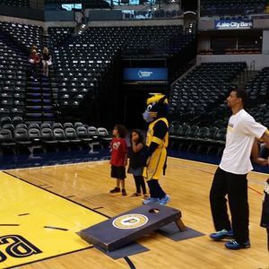 Meet your Posher, Desrick