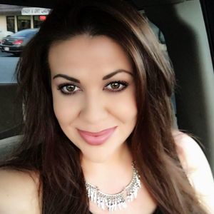 Meet your Posher, Jeniffer