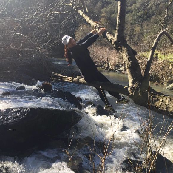 Meet your Posher, Cecilia - Picture 1 of 1