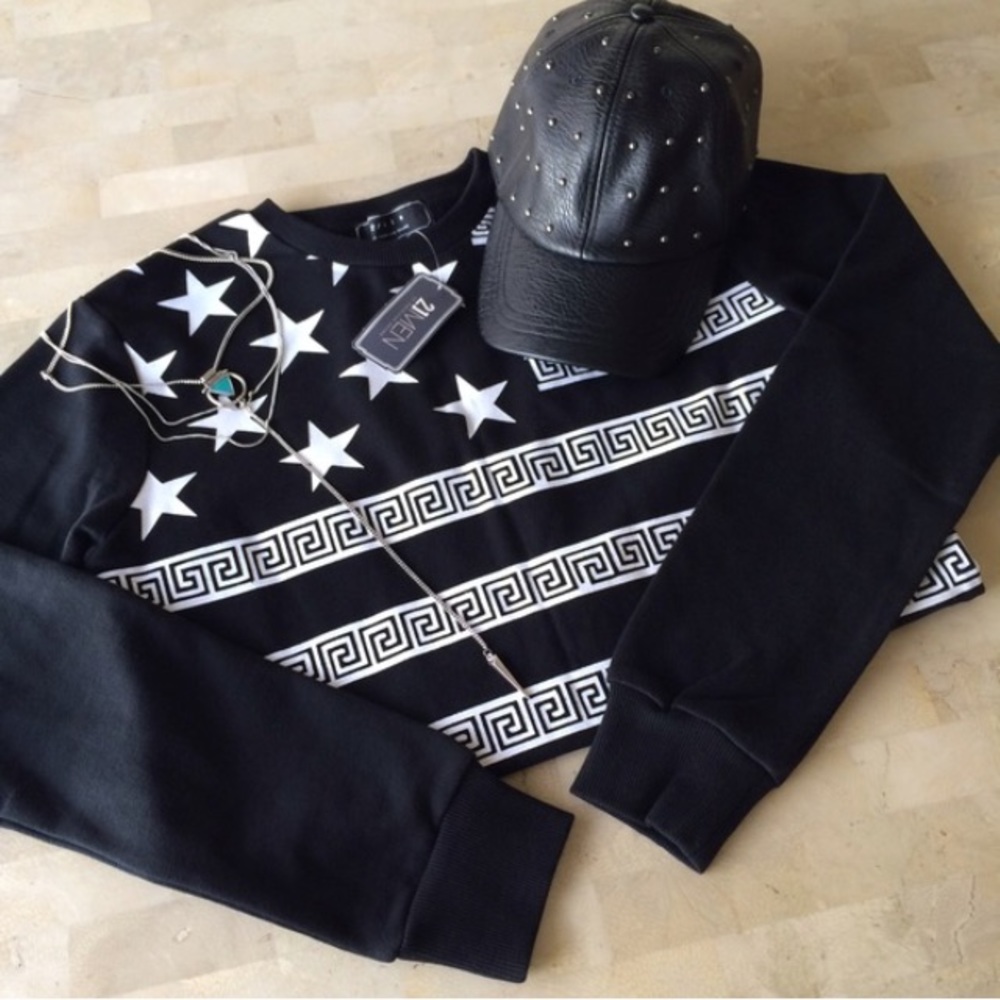 Black White Greek American Flag Print Sweatshirt - Picture 4 of 4