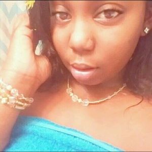 Meet your Posher, Jasmine