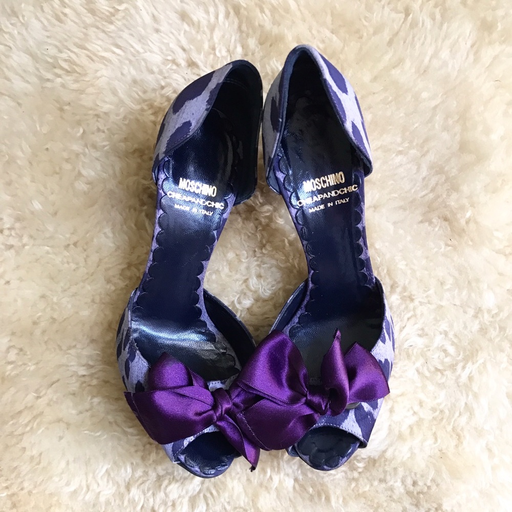 Moschino Authentic purple shoes size 5.5