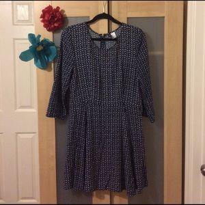 H&M 3/4-sleeved navy & white-patterned dress