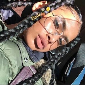 Meet your Posher, Fenty
