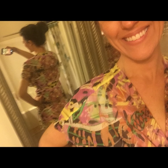 86%OFF‼️Leifsdottir Vibrant Silk Abstract Kimono👗 - Picture 3 of 6