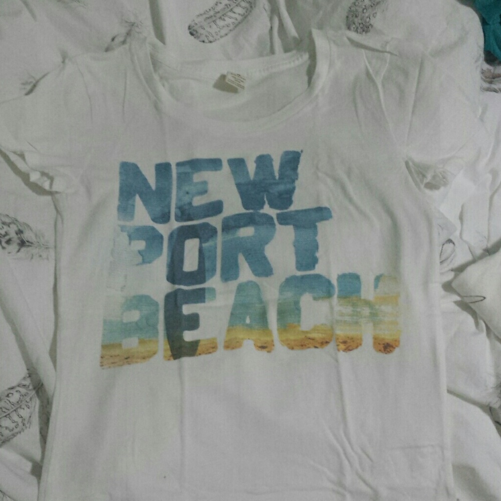 Hollister tshirt