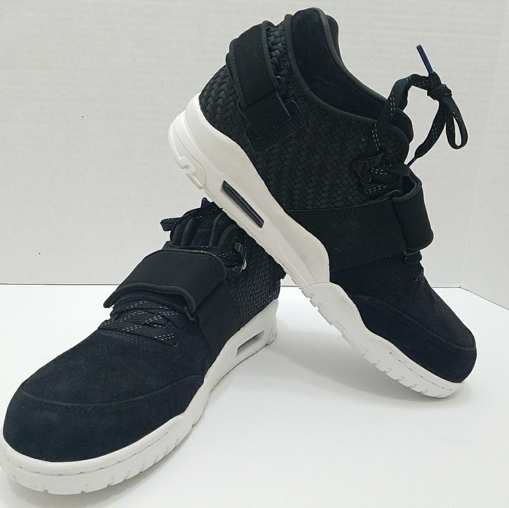 Nike Air trainers Victor Cruz size 12