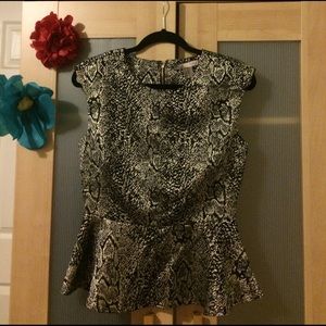 Forever 21 black & gold peplum top