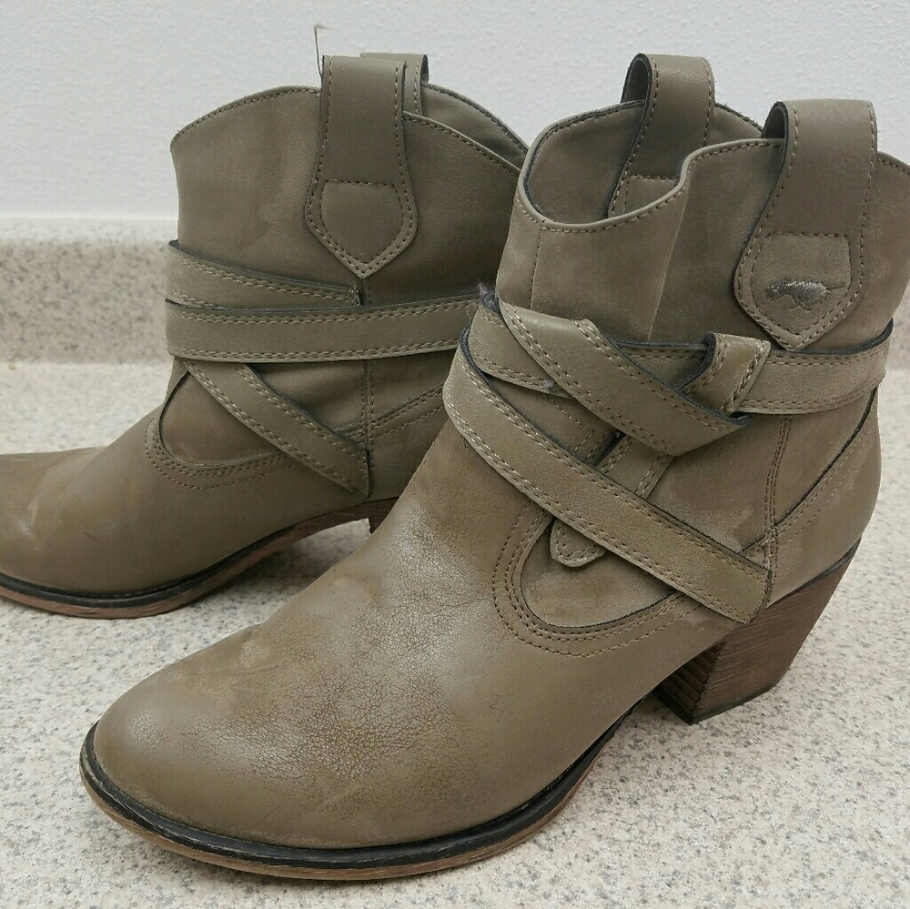 Rocket dog booties