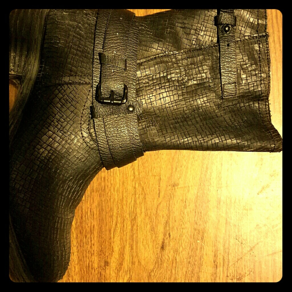 OTBT Caswell leather boots. NWOT