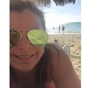 Meet your Posher, Maria andreina