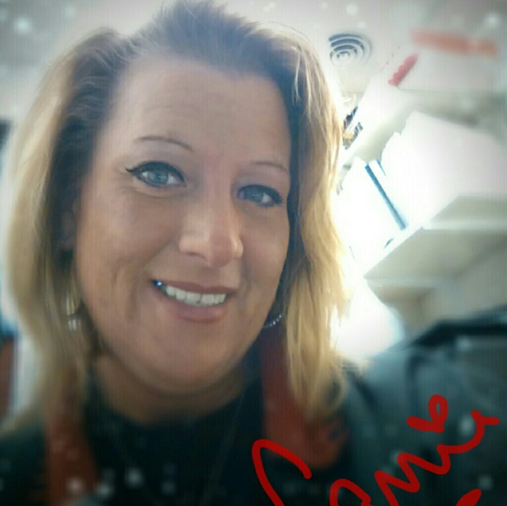 Meet your Posher, Carrie