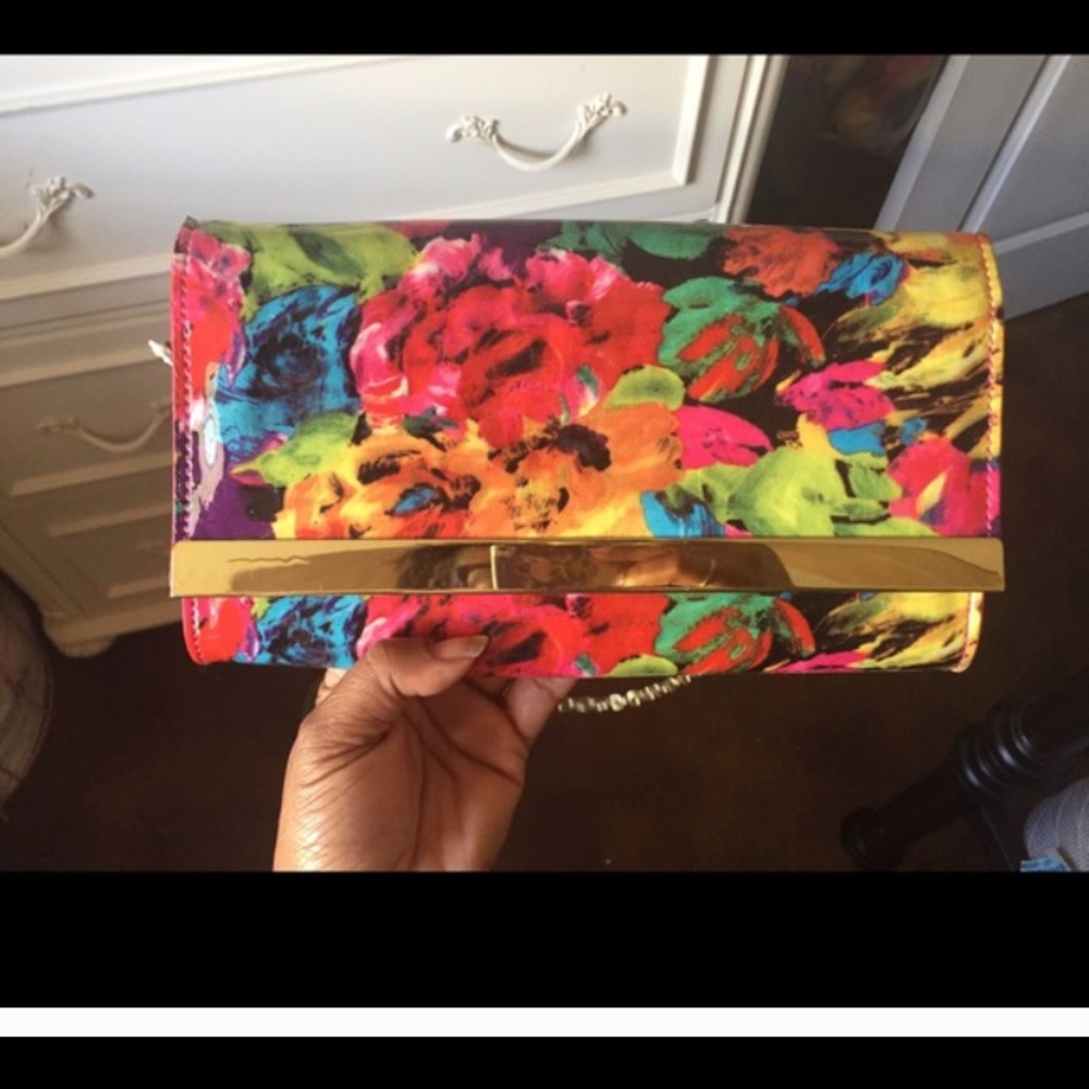 Steve Madden clutch
