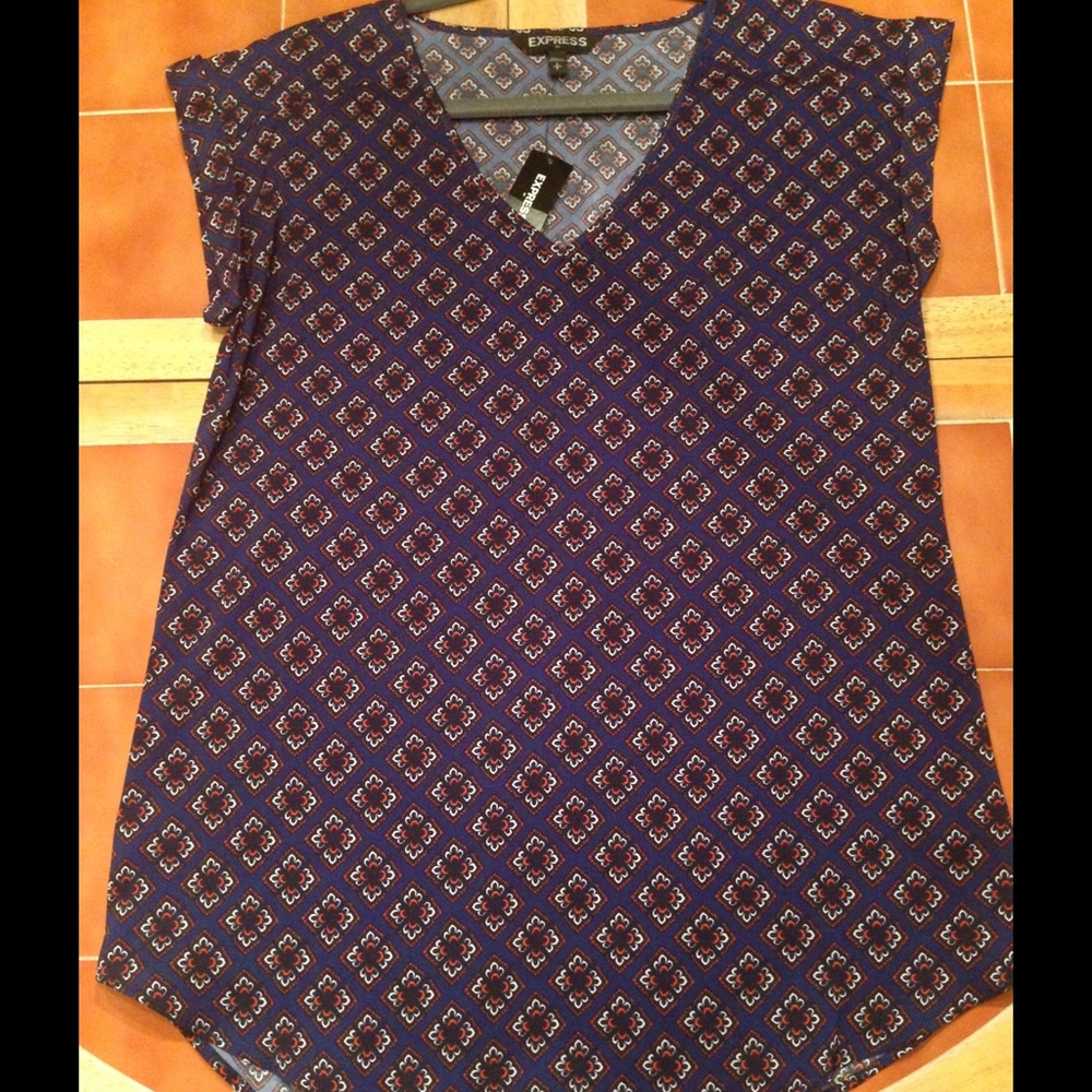NWT Express Floral Rolled-Sleeve Blouse Small
