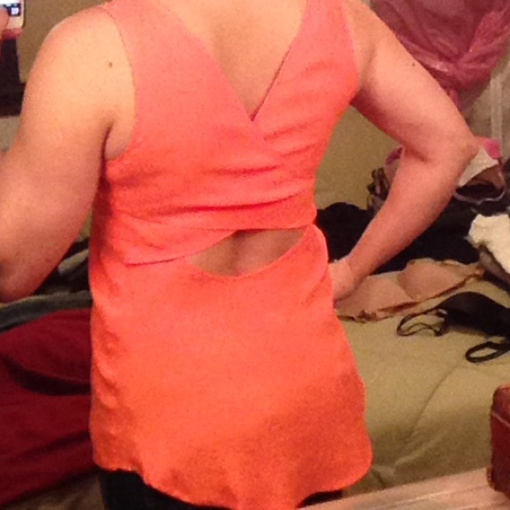 NWT Express Silky Cross-Back Tank Small