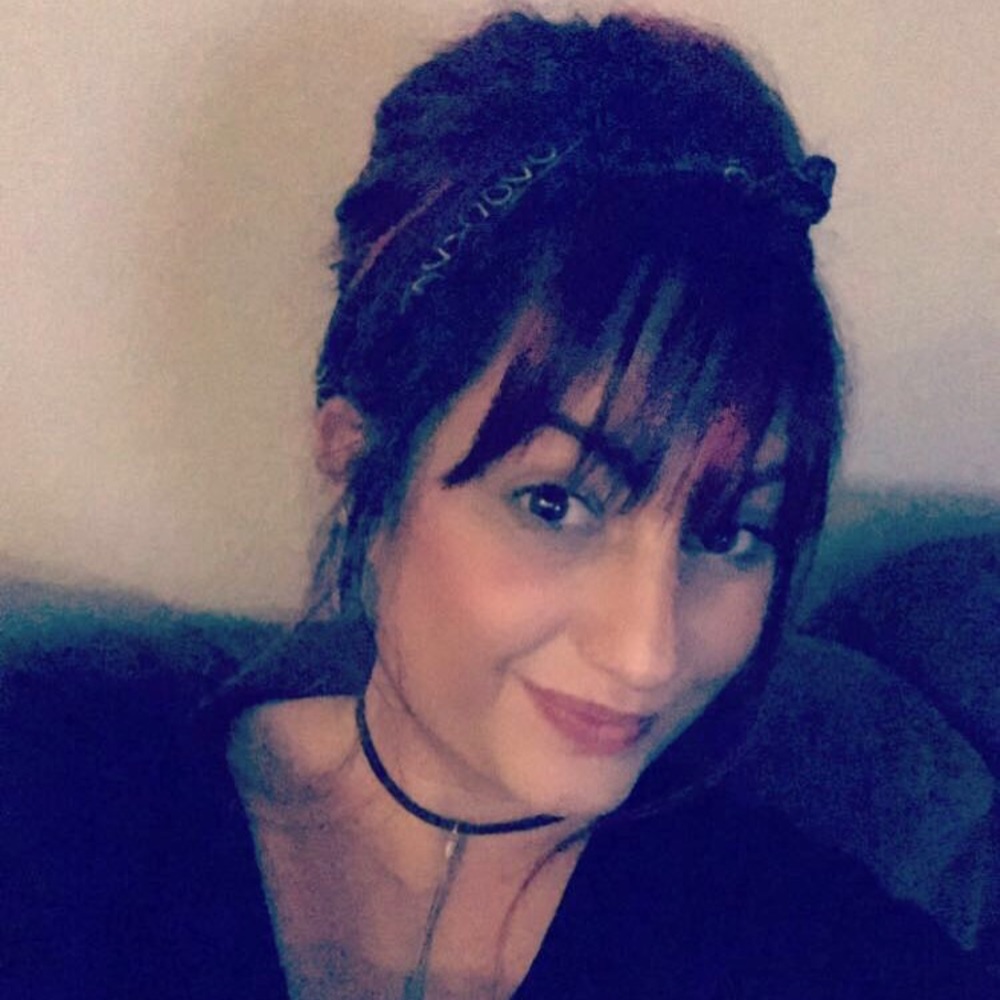 Meet your Posher, Danielle