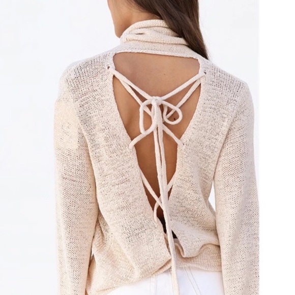 Sexy Open-Back Lace-up Top - Picture 5 of 8