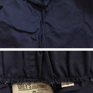 Size small greys anatomy scrub bottom 1 pair