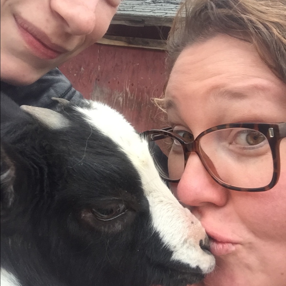 Meet your Posher, Crimson