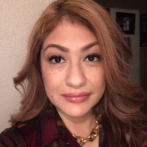 Meet your Posher, Annette