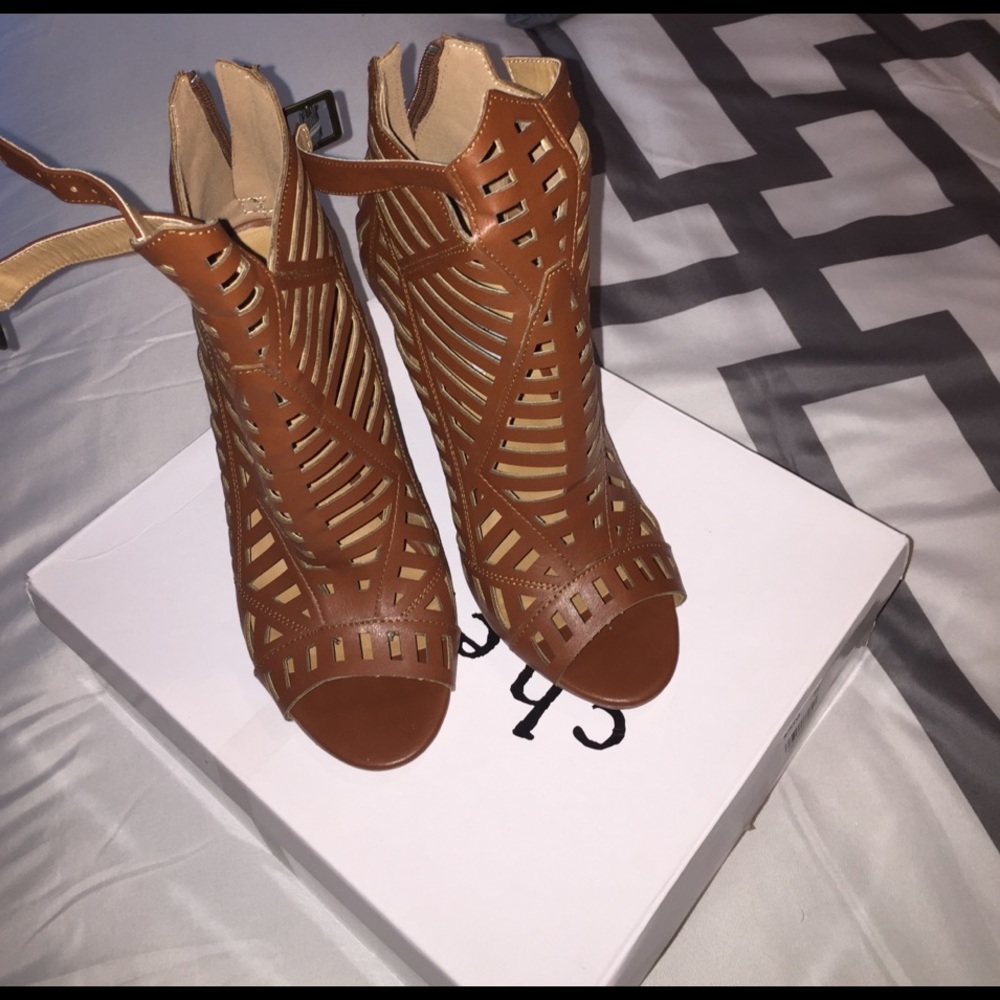 Chelsea & Zoe brand new booties