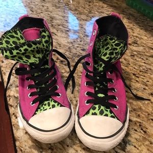 Converse high tops fun print size 3 girls 6 womens